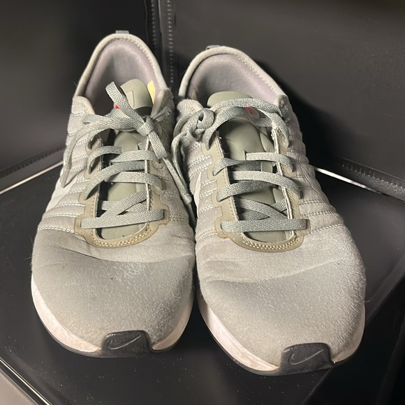 Nike Men’s Dualtone Racer 918227-015 Size 9.5 Grey/Black - Picture 8 of 9